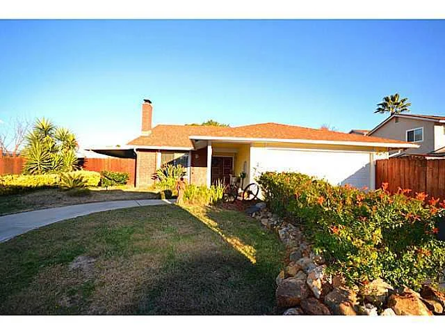 8451 Calleja Risa, El Cajon, CA 92021