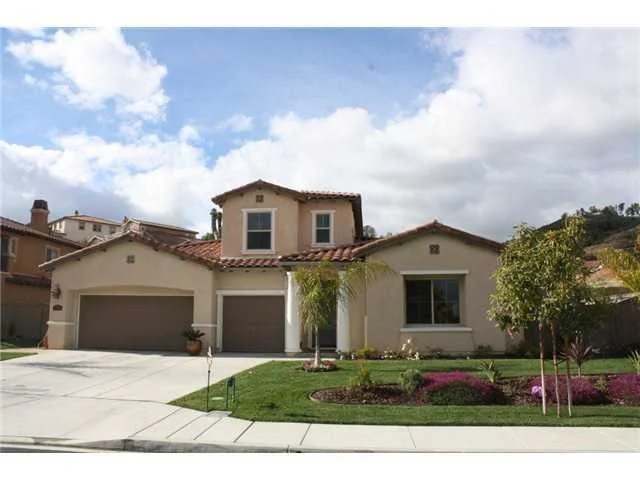 2576 Hamlin Court, Escondido, CA 92027