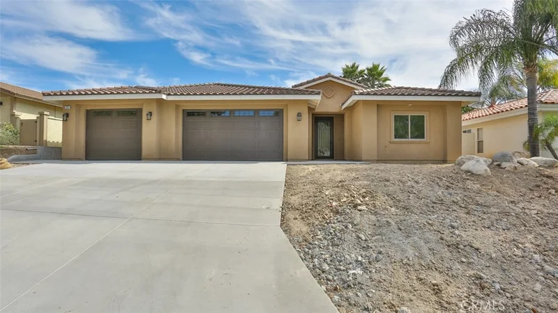 23013 Pheasant, Canyon Lake, CA 92587