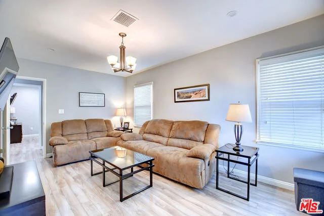 8925 Cattaraugus, Los Angeles, CA 90034
