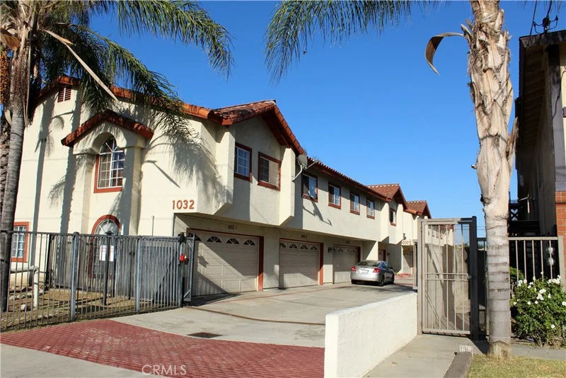 1032 Carob, Montebello, CA 90640
