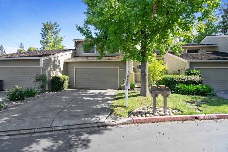 102 Oakland, Los Gatos, CA 95032