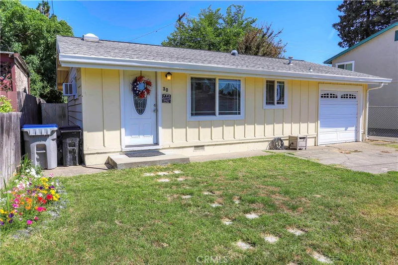 30 Oak Knoll, Lakeport, CA 95453