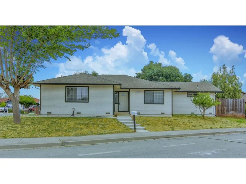 101 Westside, Hollister, CA 95023