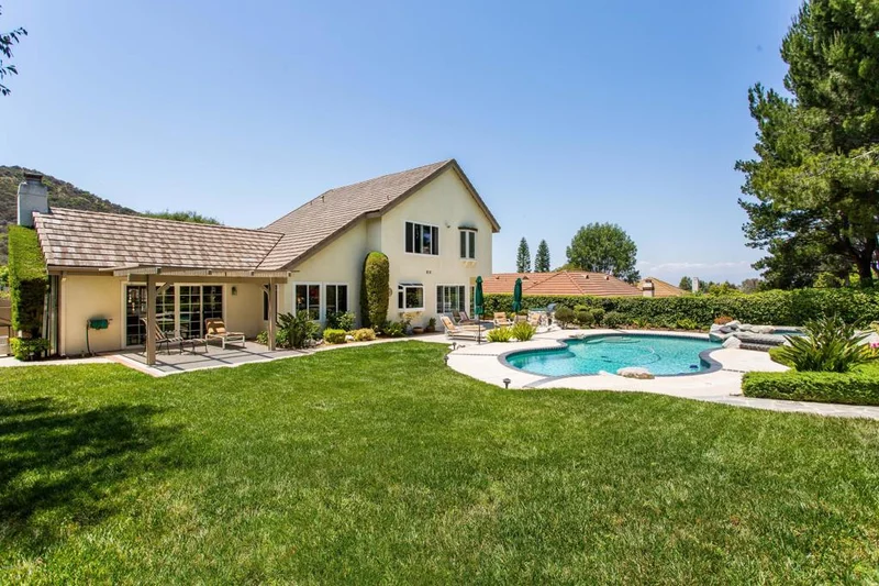 454 Hillsborough, Thousand Oaks, CA 91361