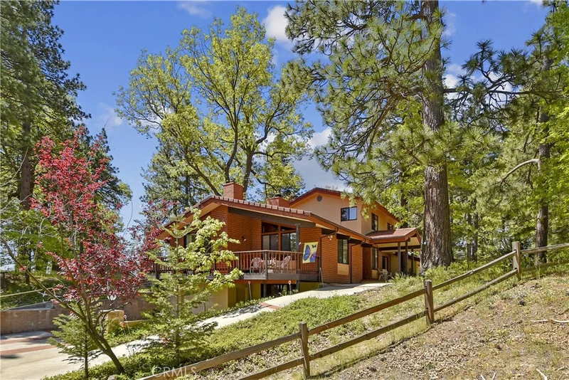 30131 Magic, Running Springs, CA 92382