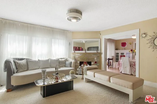 4536 18th, Los Angeles, CA 90019