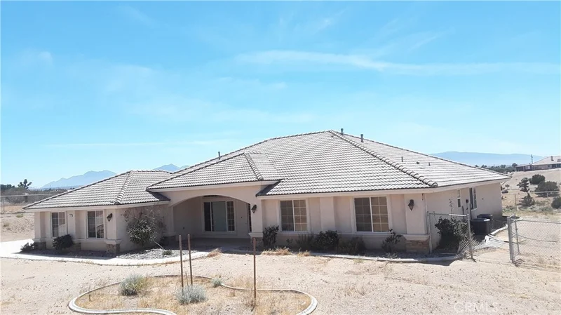 10268 Fremontia, Oak Hills, CA 92344