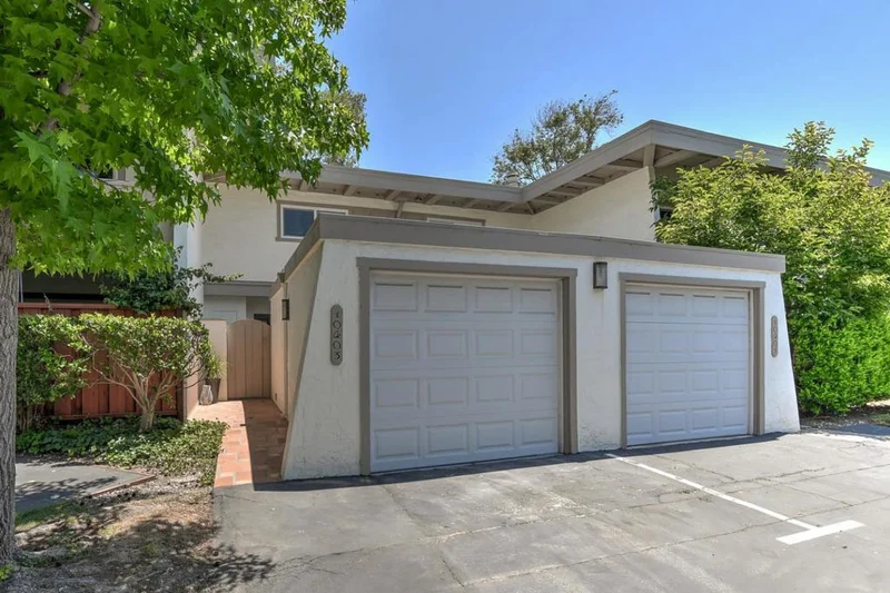 10403 Mary, Cupertino, CA 95014