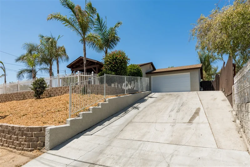 908 Pecos St, Spring Valley, CA 91977