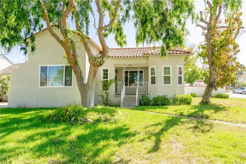900 Cedar, Glendale, CA 91207