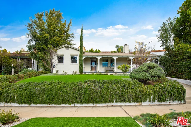 2242 Linnington, Los Angeles, CA 90064