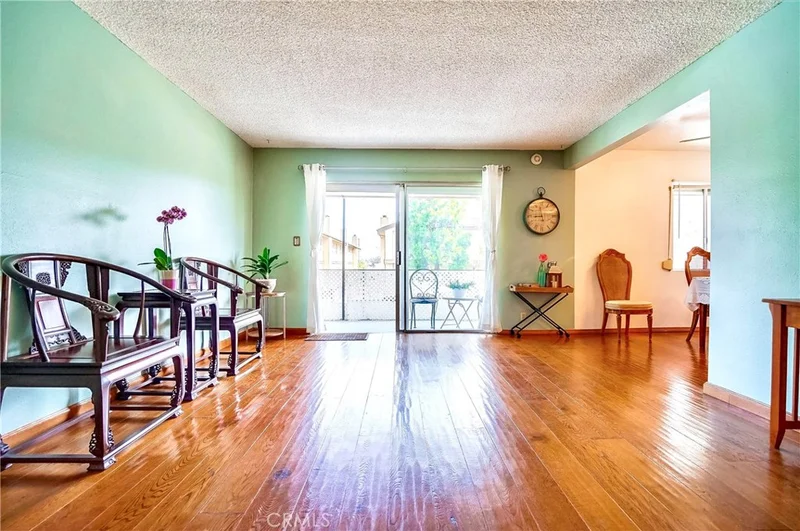 1041 252nd #4, Harbor City, CA 90710