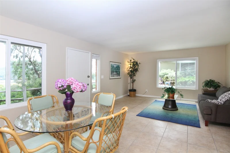 10425 Caminito Rimini, San Diego, CA 92129