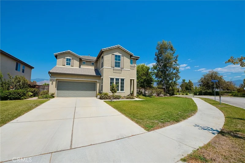 100 Blue Jay, Redlands, CA 92374