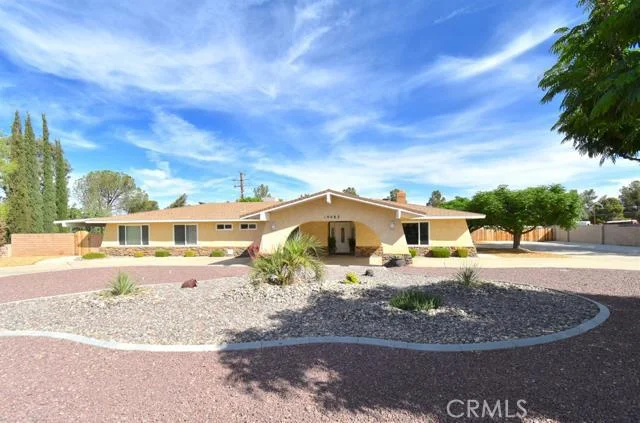 19082 Tecumseh, Apple Valley, CA 92307