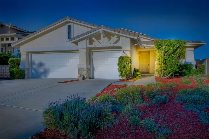 10385 Chaparral Dr, Santee, CA 92071