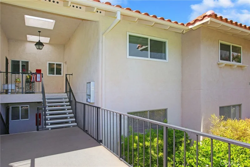 2241 Via Puerta #Q, Laguna Woods, CA 92637