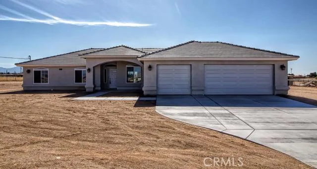 11578 Eighth, Hesperia, CA 92345