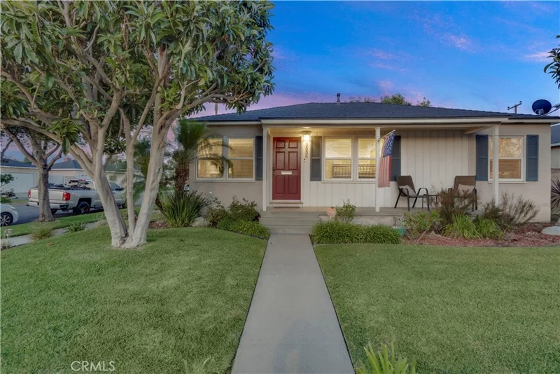 5536 Blackthorne, Lakewood, CA 90712