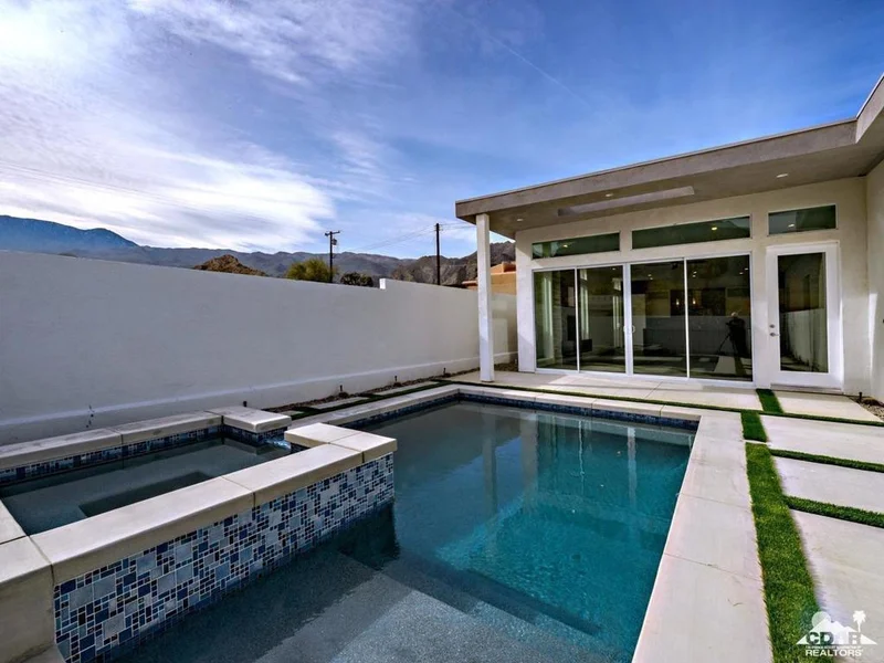 52230 Avenida Madero, La Quinta, CA 92253