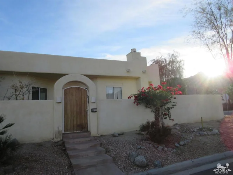77305 Calle Nogales, La Quinta, CA 92253