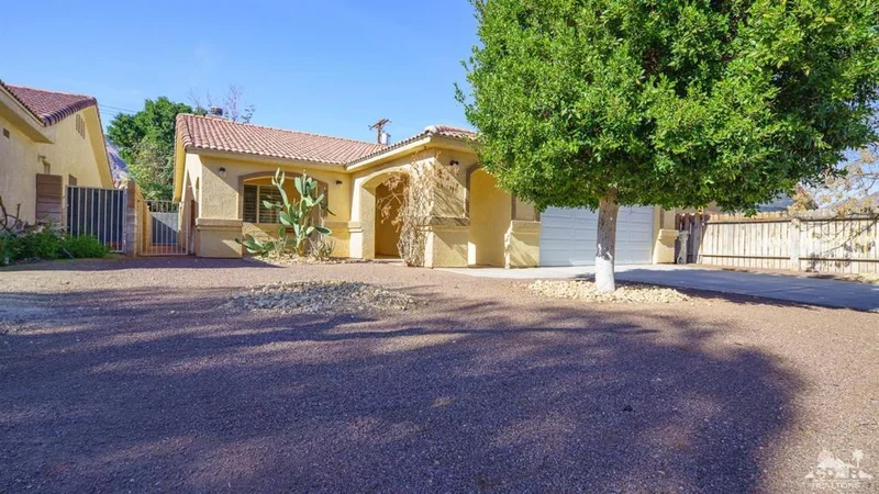 51785 Avenida Villa, La Quinta, CA 92253