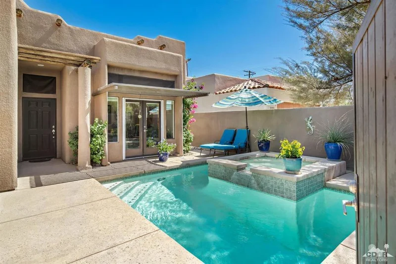 51446 Eisenhower, La Quinta, CA 92253