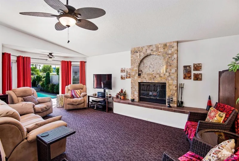 51385 Eisenhower, La Quinta, CA 92253