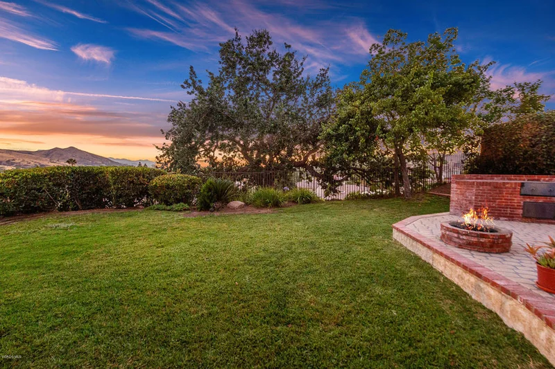 5521 Adelina, Agoura Hills, CA 91301