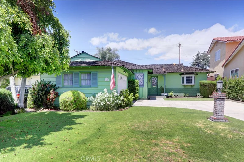 10409 Pico Vista, Downey, CA 90241