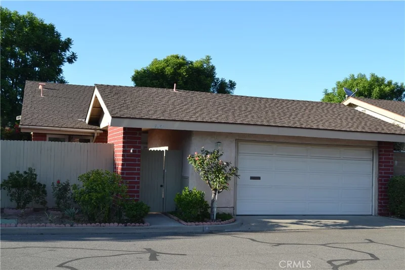 1147 Cabrillo Park, Santa Ana, CA 92701