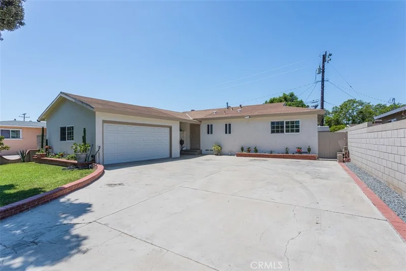 1124 Linda, Santa Ana, CA 92704