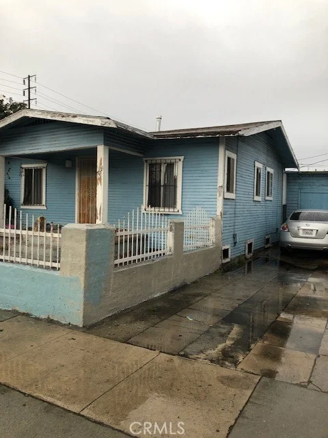 5621 Everett, Maywood, CA 90270
