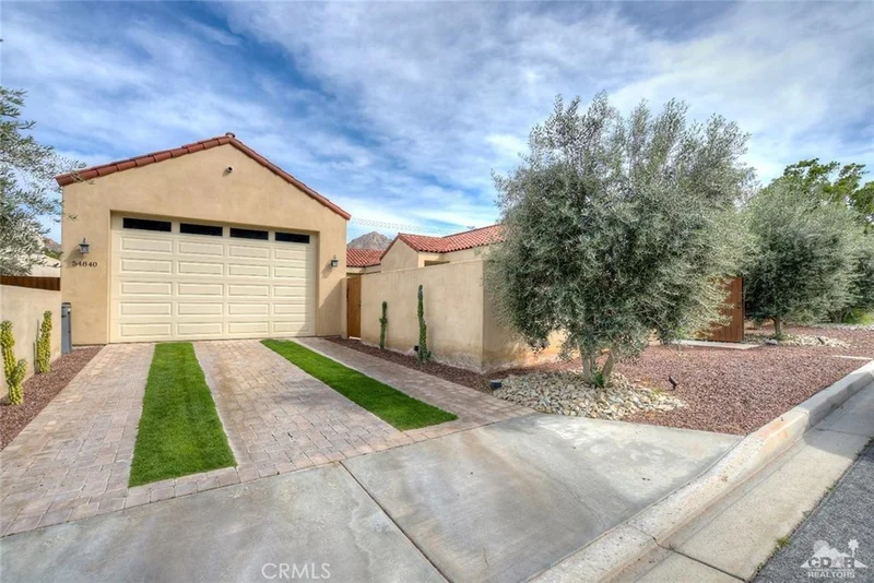54840 Avenida Madero, La Quinta, CA 92253