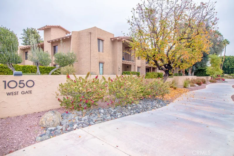 1050 Ramon #101, Palm Springs, CA 92264