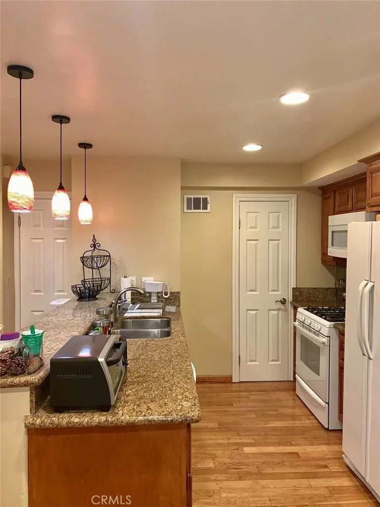 18714 Del Rio #C, Cerritos, CA 90703