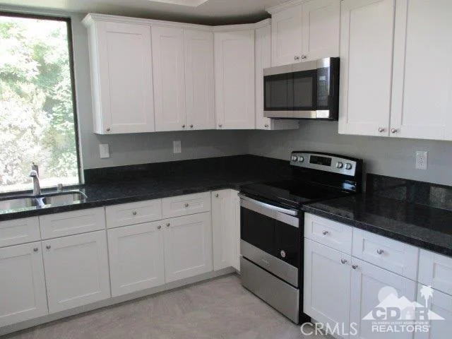 2280 Oakcrest, Palm Springs, CA 92264