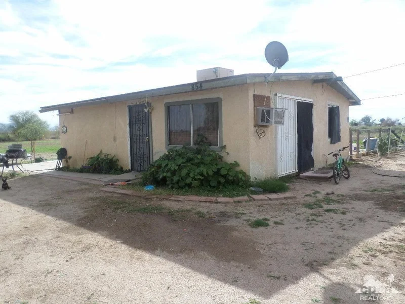 854 11th, Blythe, CA 92225