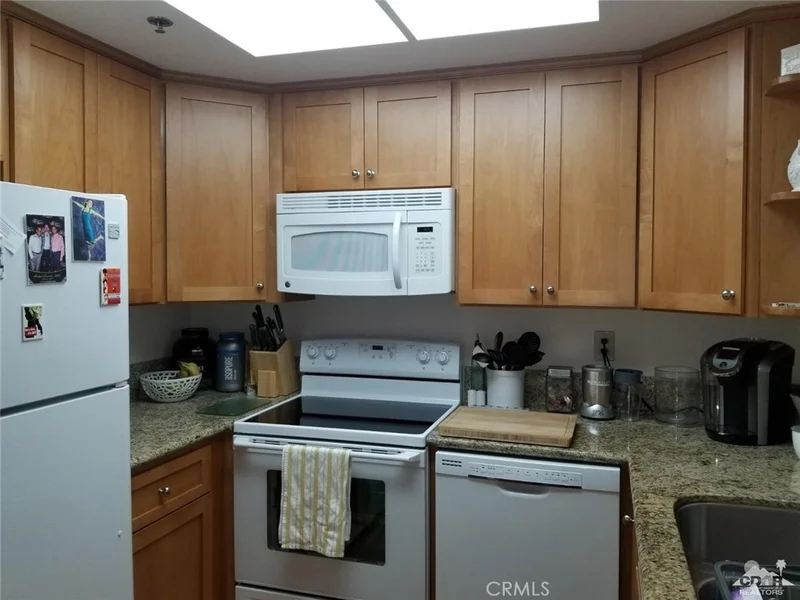 2700 Golf Club Dr #110, Palm Springs, CA 92264