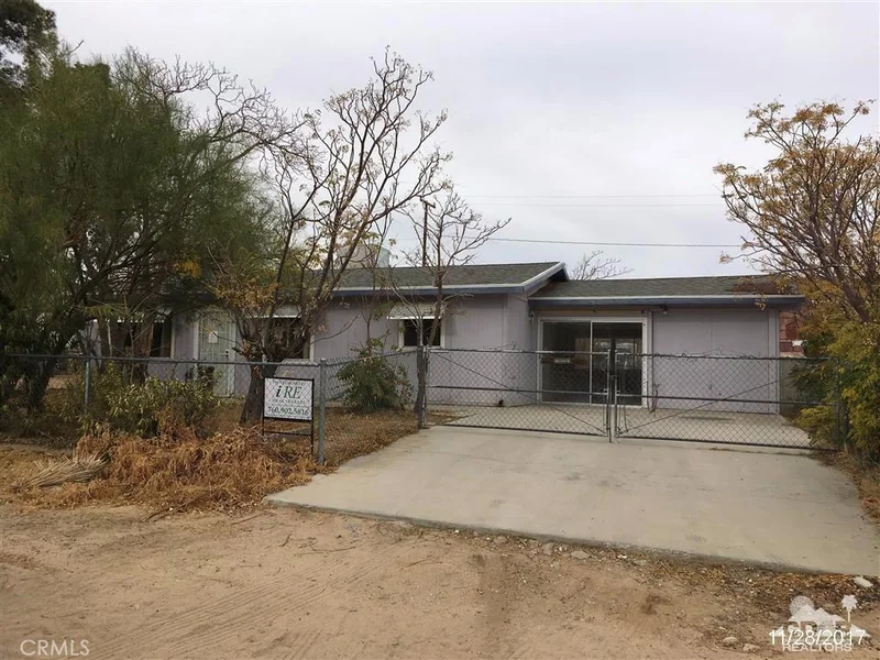 61878 Petunia, Joshua Tree, CA 92252