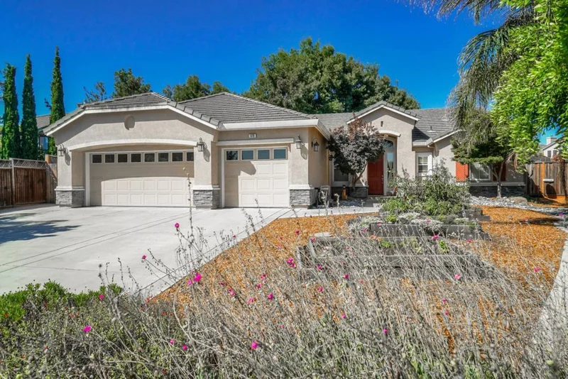 876 Covey, Hollister, CA 95023