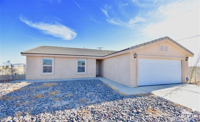 1129 Linda, Thermal, CA 92274