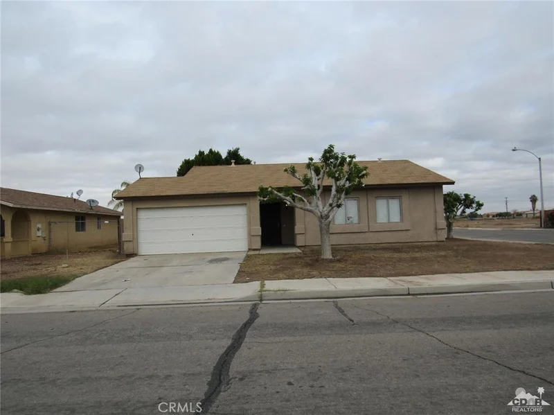 911 Vista Sunrise, Blythe, CA 92225