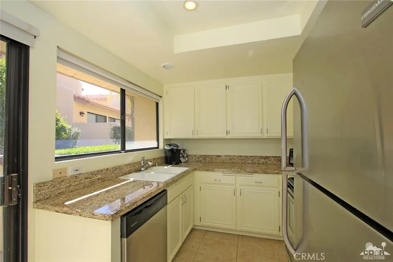 2600 Palm Canyon #15, Palm Springs, CA 92264