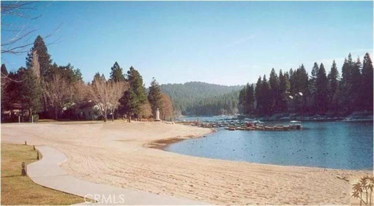 27657 Peninsula #118, Lake Arrowhead, CA 92352