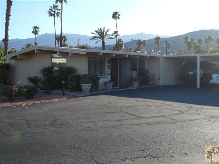 46181 State Highway 74 #17, Palm Desert, CA 92260