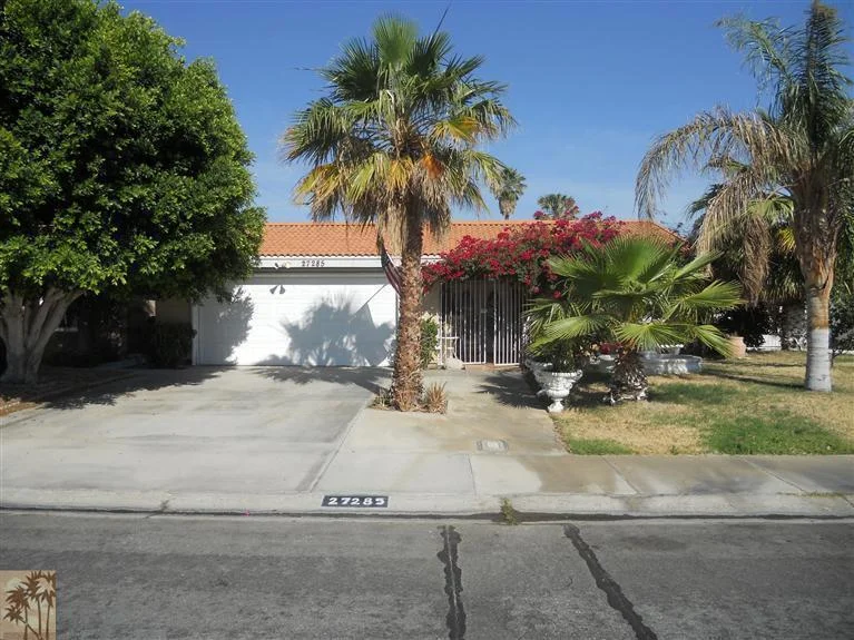 27285 Hombria, Cathedral City, CA 92234