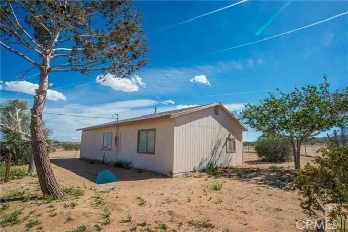 56285 Linn, Landers, CA 92285