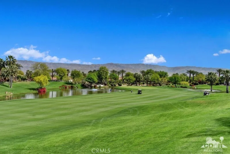 550 Gold Canyon, Palm Desert, CA 92211